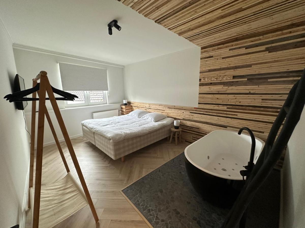 Vakantiehuis 'T Poortje Villa Lanaken Bagian luar foto